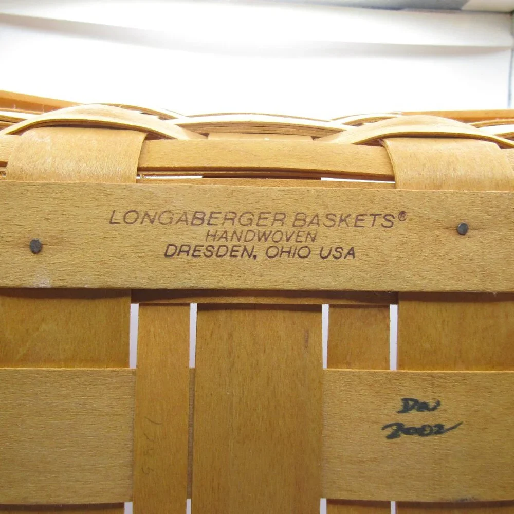 Longaberger Basket with Liner and Protector - Picture 11 of 13